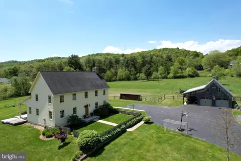 20 Apple Creek Ln, Port Matilda, PA 16870