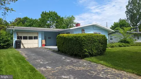 119 W South Hills Ave, State College, PA 16801