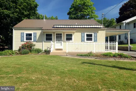 121 Pikeview Rd, State College, PA 16801