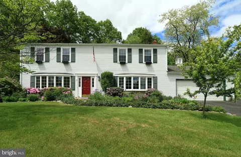 108 Westwood Cir, State College, PA 16803