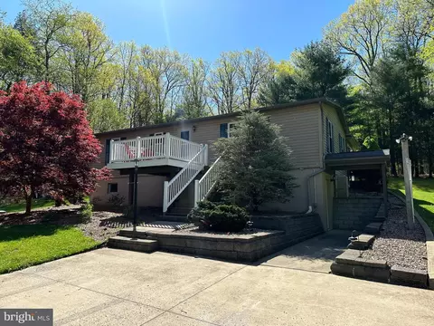 34 Sand Rock Ct, Port Matilda, PA 16870
