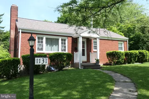 1131 S Pugh St, State College, PA 16801