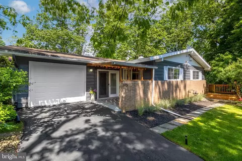 1951 N Oak Ln, State College, PA 16803