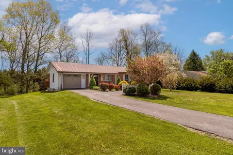 218 Harvard Rd, Port Matilda, PA 16870