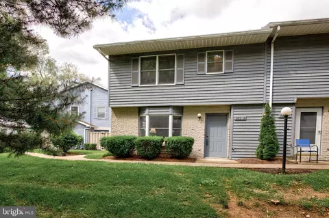 925 W Whitehall Rd #6, State College, PA 16801