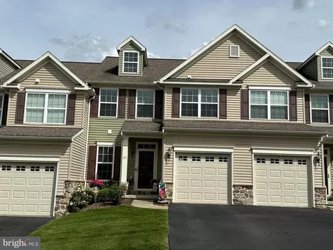 171 Kestrel Ln, Boalsburg, PA 16827
