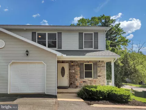 741 Galen Dr, State College, PA 16803