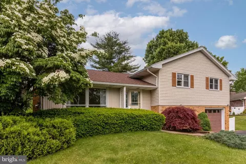1011 Kay St, Boalsburg, PA 16827