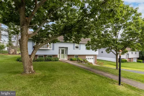 118 Ridge Ave, Centre Hall, PA 16828