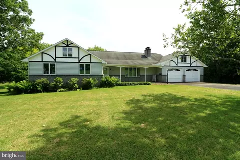 117 Mill St, Millheim, PA 16854