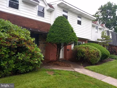 1131 W Aaron Dr #C, State College, PA 16803