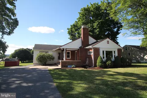 149 E Church St, Centre Hall, PA 16828