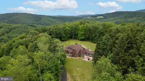 1296 Sunnyside Hollow Rd, Port Matilda, PA 16870