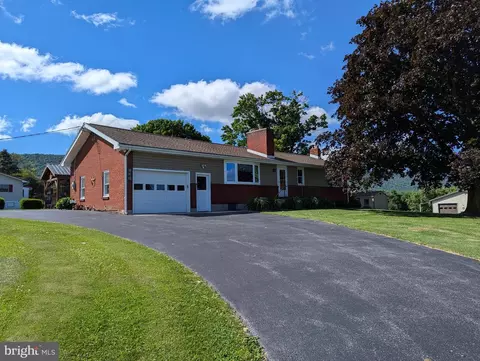 123 Westside Dr, Bellefonte, PA 16823
