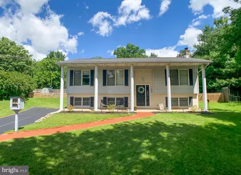 102 Sherwood Dr, Boalsburg, PA 16827