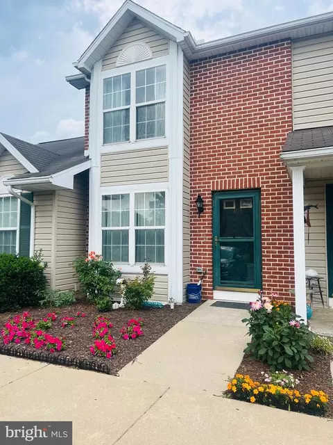 103 Pebble Ln, Bellefonte, PA 16823
