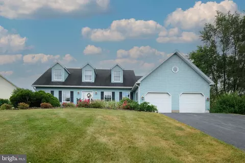 1426 Estate Dr, Boalsburg, PA 16827