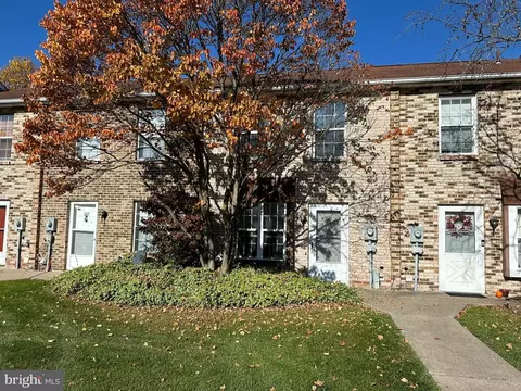 224 Gerald St, State College, PA 16801