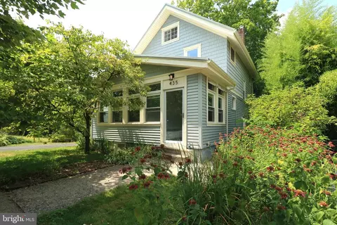 435 W Nittany Ave, State College, PA 16801