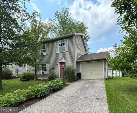 122 Ghaner Dr, State College, PA 16803