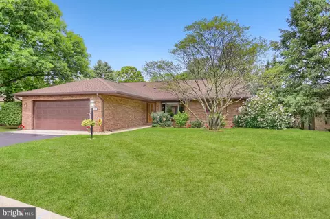 1245 Westerly Pkwy #51, State College, PA 16801