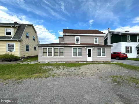 304 Centre St, Milesburg, PA 16853