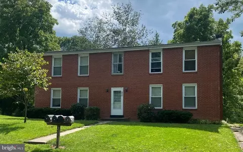 211 Spring St, State College, PA 16801