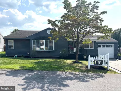 204 Philips St, Philipsburg, PA 16866