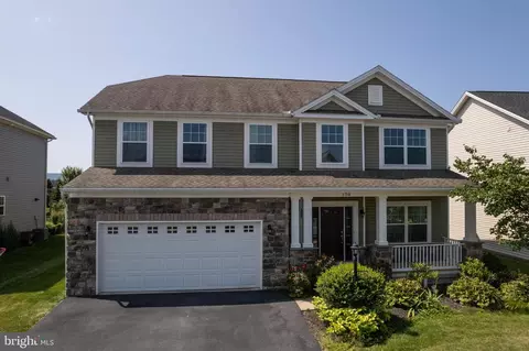 170 Red Willow Rd, State College, PA 16801