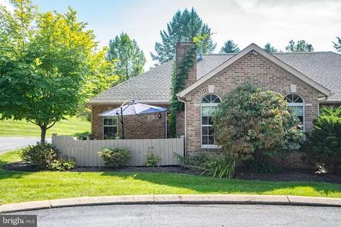 940 Hart Cir, State College, PA 16801