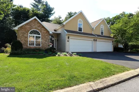 2465 Circleville Road Rd #114, State College, PA 16803