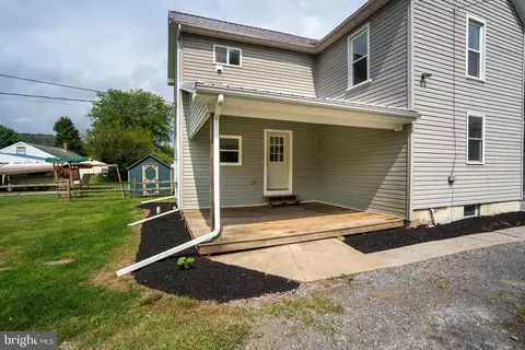 Exterior - 302 High St, Milesburg, PA 16853 photo 7 of 7