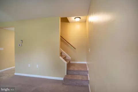 Entry Way - 302 High St, Milesburg, PA 16853 photo 2 of 5
