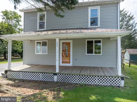 Exterior - 302 High St, Milesburg, PA 16853 photo 3 of 7