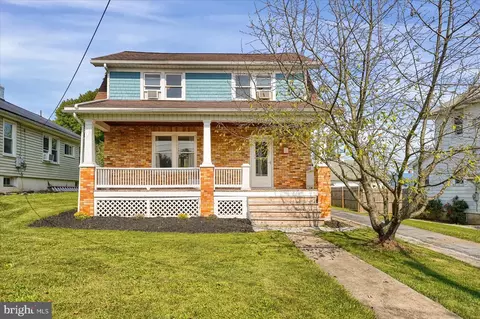 517 Halfmoon St, Bellefonte, PA 16823