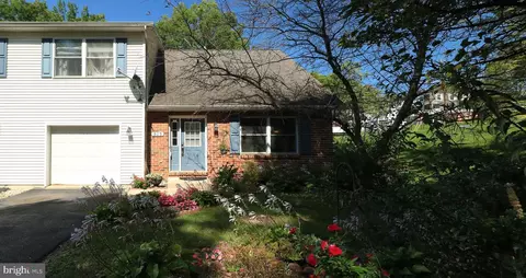 303 Amblewood Way, State College, PA 16803