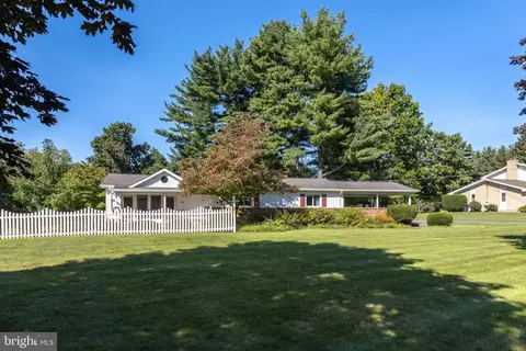 750 Breezewood Dr, State College, PA 16801