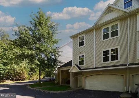 150 Kenley Ct, State College, PA 16803