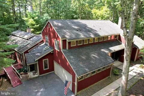 429 W Shadow Ln, State College, PA 16803