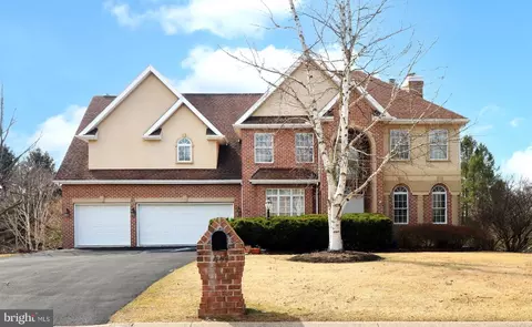 448 Tulira Ln, State College, PA 16801