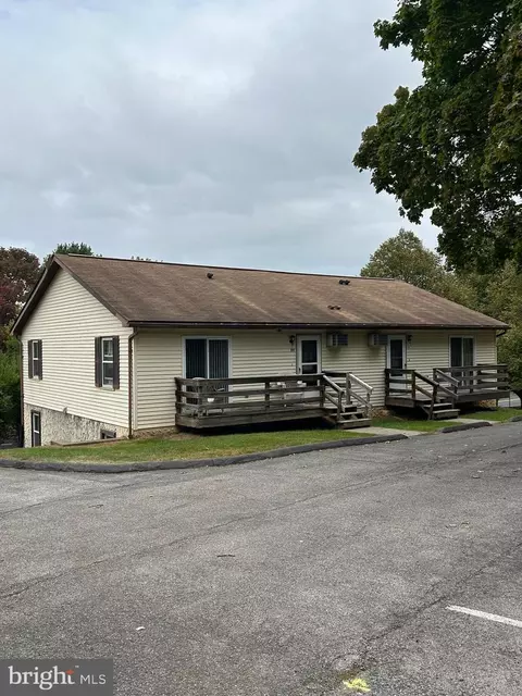 940-946 Southgate Dr, State College, PA 16801