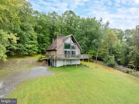 405 Goss Hollow Ln, Port Matilda, PA 16870