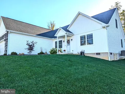 176 Timberwood Trl, Centre Hall, PA 16828