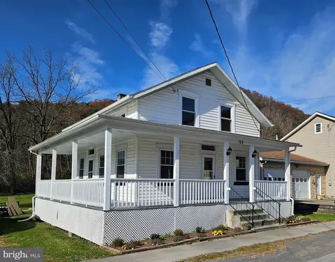 168 North St, Millheim, PA 16854