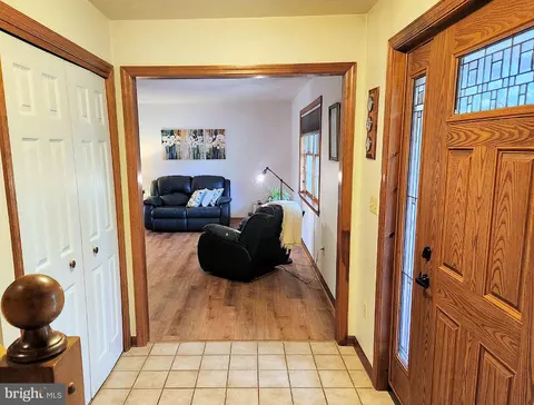 1009 E Springfield Dr, Bellefonte, PA 16823 photo 6