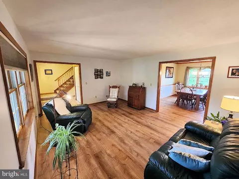 1009 E Springfield Dr, Bellefonte, PA 16823 photo 7