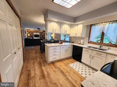 1009 E Springfield Dr, Bellefonte, PA 16823 photo 13