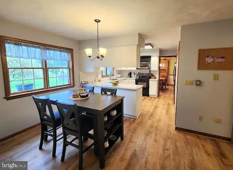 1009 E Springfield Dr, Bellefonte, PA 16823 photo 14