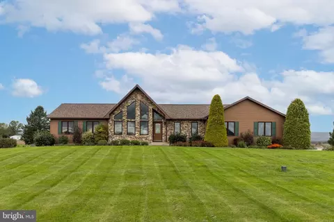 137 Summit Dr, Centre Hall, PA 16828