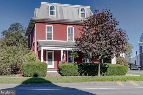 136 S Pennsylvania Ave, Centre Hall, PA 16828